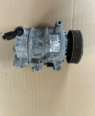 Volkswagen Golf VII Air conditioning (A/C) compressor (pump) 5Q0816803F