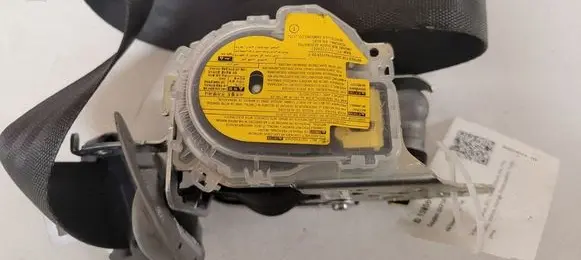 KIA Sorento Front seatbelt 888102P450 888202P450