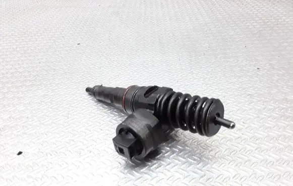 Fuel injector