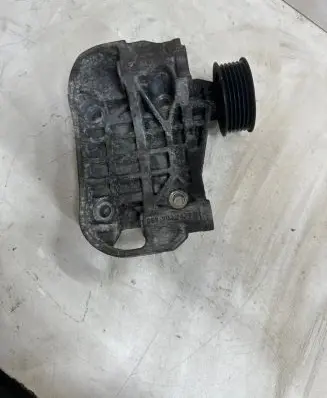 Audi Q7 4L Generator/alternator bracket 059903143Q