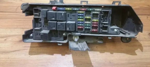 Volvo S80 Fuse box set 9494210
