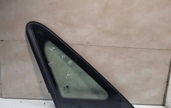 Opel Zafira B Front triangle window/glass DOT24AS2M19 E000255 43R007951