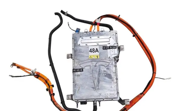 Tesla Model S Voltage converter inverter 105253200D 106651002C
