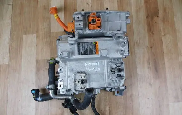 Hyundai Tucson IV NX4 Voltage converter inverter 366003DAM0