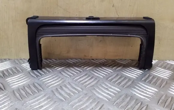 Steering wheel column trim