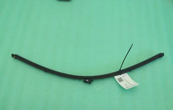 Mercedes-Benz A W177 AMG Windshield/front glass wiper blade A1778201200