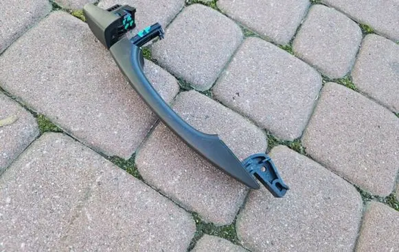 Opel Combo E Front door exterior handle