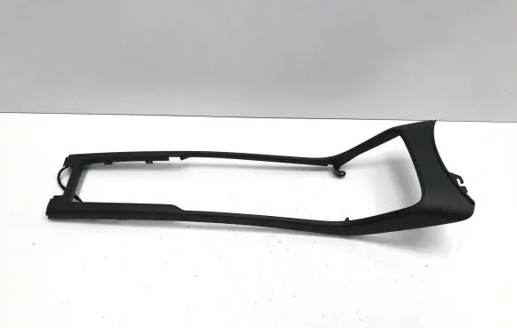 Volvo XC40 Center console decorative trim 32226898 32226897