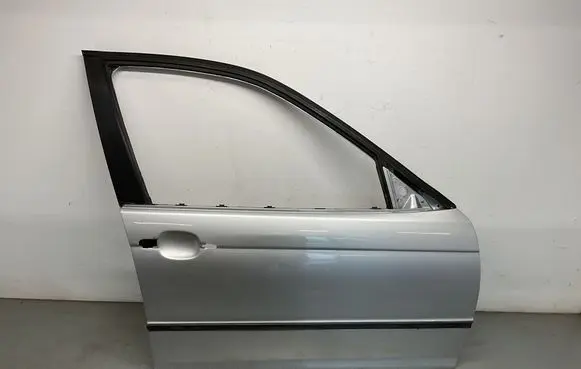BMW 3 E46 Front door 41517016240