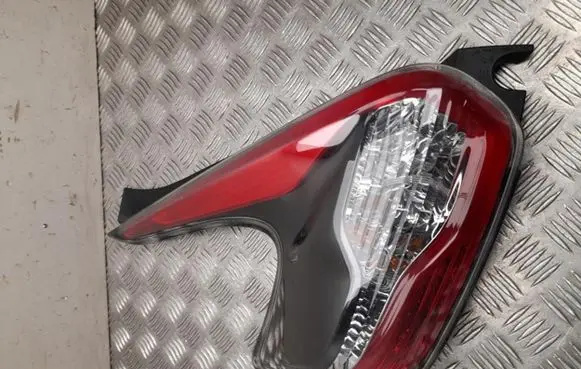 Nissan Juke I F15 Rear/tail lights 26555BV80A