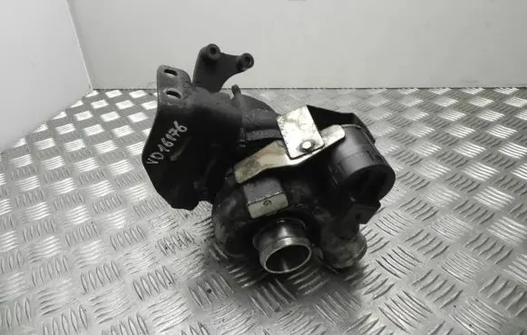 Land Rover Discovery 4 - LR4 Turbo 4H206K682CJ VD16176
