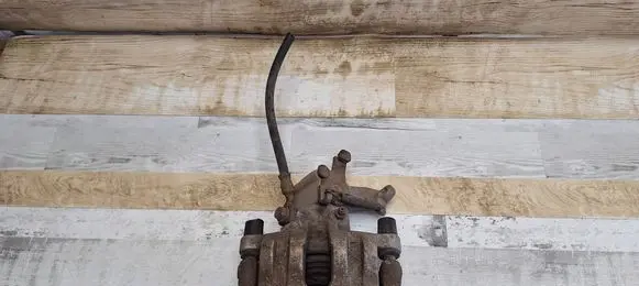 Rear brake caliper