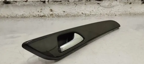 Mercedes-Benz GLS X166 Rear door card trim A1667301622
