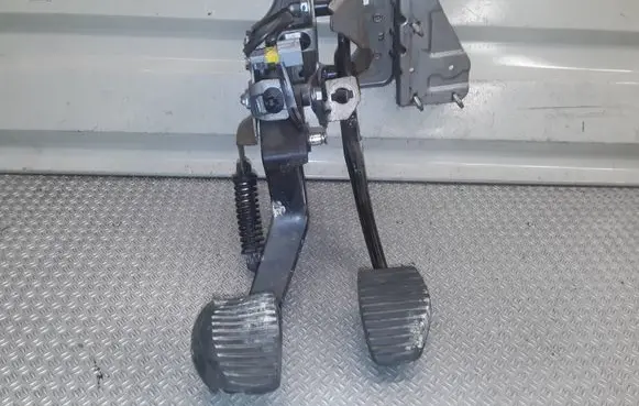 Peugeot 308 Pedal assembly 