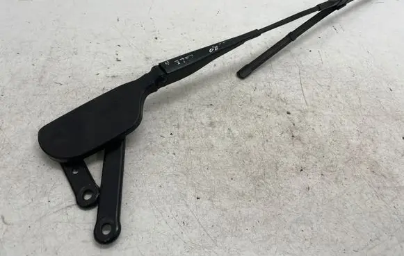 Mercedes-Benz GLE W167 Front wiper blade arm A1678201200