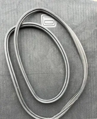 Mercedes-Benz E W213 Seal rubber (tailgate) A2137402800