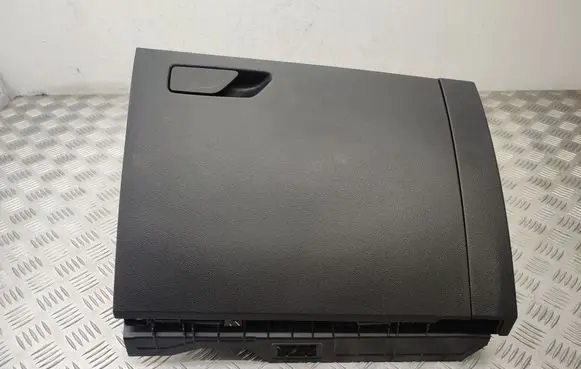 Skoda Scala Glove box set 655857097A