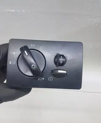 Ford Focus Light switch 4M5T13A024CA