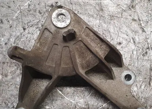 Opel Astra J Gearbox mounting bracket 13248663