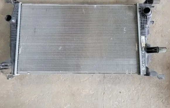 Renault Scenic III - Grand scenic III Coolant radiator 214105150R RM2062 M153387