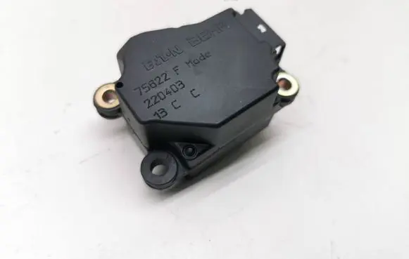 Volvo S80 Air flap motor/actuator 75622F 220403