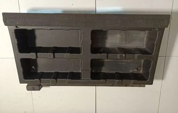 Subaru B9 Tribeca Other trunk/boot trim element 