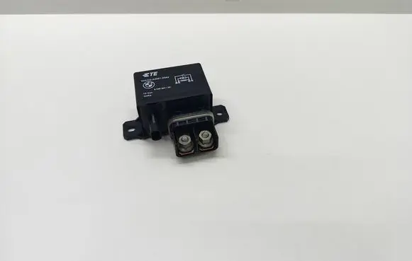 BMW 7 G11 G12 Coolant fan relay 6836504 683650402