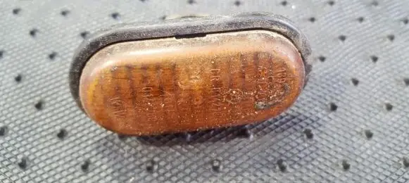 Renault Kangoo I Front fender indicator light