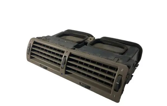 BMW 7 E38 Dash center air vent grill 8390383