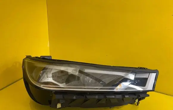 BMW iX Headlight/headlamp 5A3CEA2-04