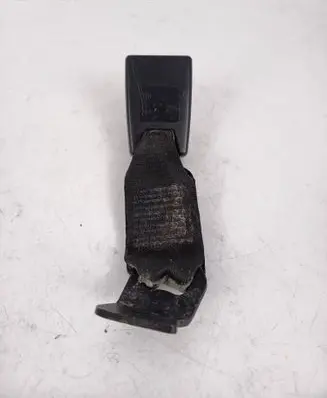 BMW 1 E82 E88 Rear seatbelt buckle 9117261