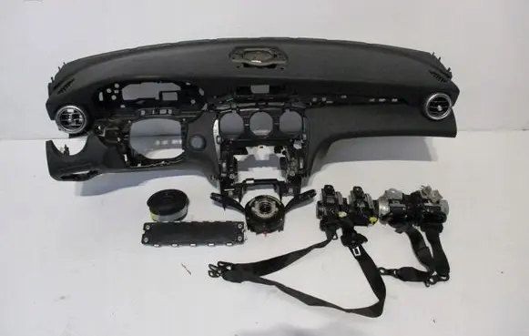 BMW 2 Active Tourer U06 Radio/GPS head unit trim