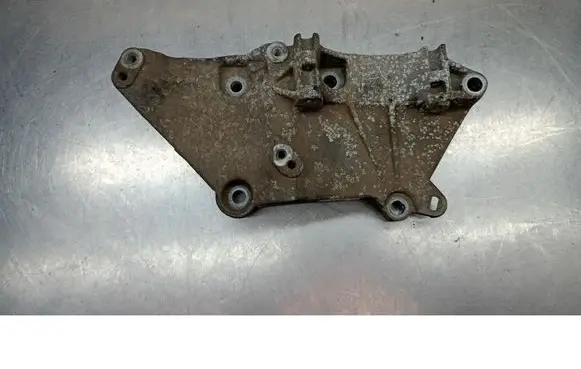 Renault Megane II Generator/alternator bracket 8200100148