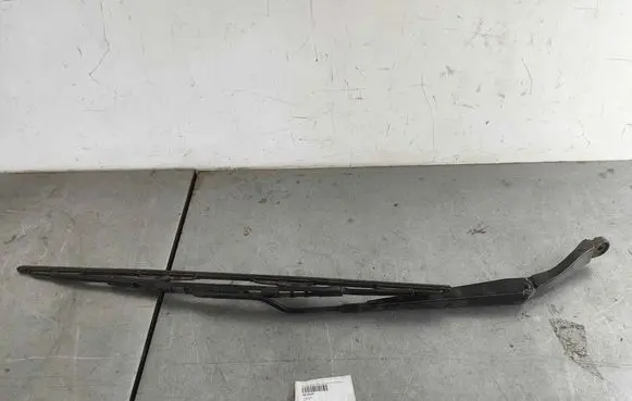 Volvo XC90 Windshield/front glass wiper blade 8620839