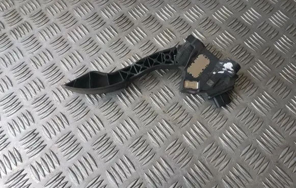 Toyota Avensis T270 Accelerator throttle pedal 7811002020