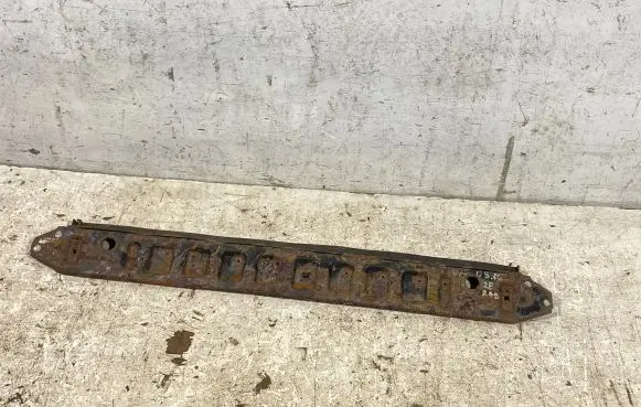 Volvo V70 Bottom radiator support slam panel 30678781
