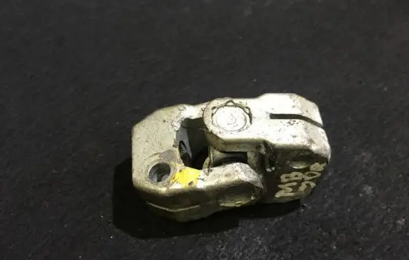 Steering column universal joint