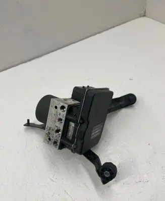 BMW 5 E60 E61 ABS Pump 6768906 6768908