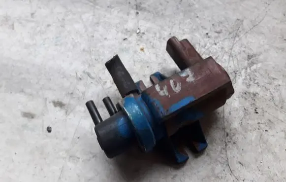 Ford Focus Vacuum valve 9652570180