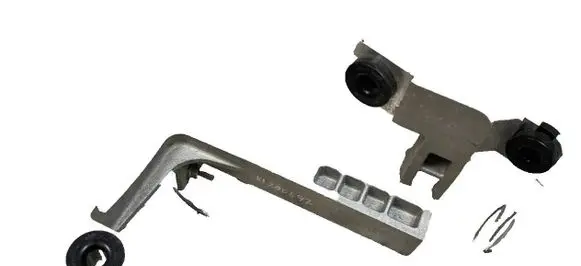 Hyundai Ioniq 5 Gear shift cable bracket 