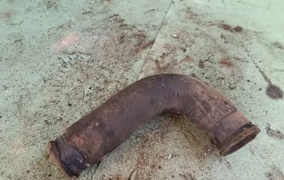 Hyundai Santa Fe Engine coolant pipe/hose