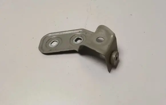 BMW i4 Fender mounting bracket 7486803