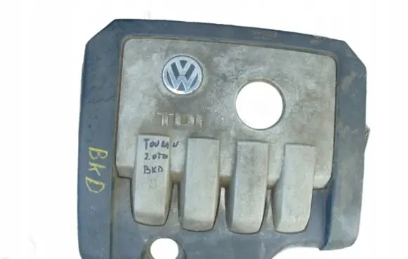 Volkswagen Touran I Engine cover (trim) 03G103925BP