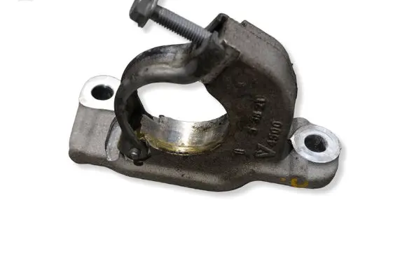 Peugeot 208 II Driveshaft support bearing bracket 9830210680