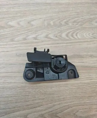 Volvo V70 Glove box lock 9184994