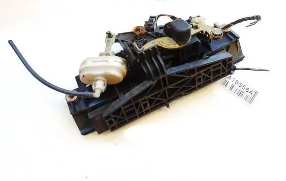 Audi A3 S3 8L Central locking motor 8d9827565h 4b0827565h