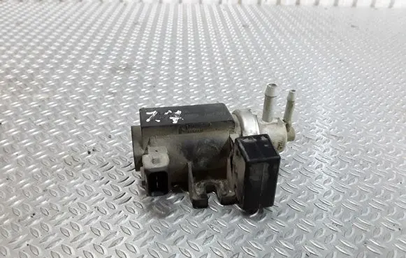 Opel Astra H Vacuum valve 897219