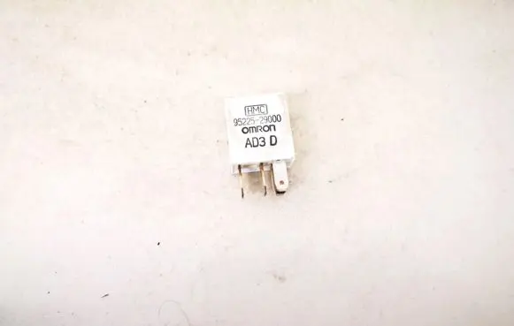 KIA Carens I Other relay 9522529000 95225-29000