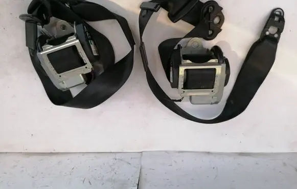 Audi A8 S8 D3 4E Front seatbelt 601782700 008R000