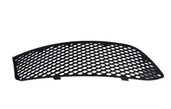 Mercedes-Benz A W176 Front bumper lower grill A1768851322